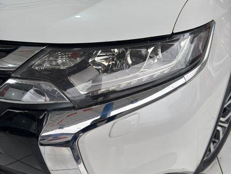 Mitsubishi OUTLANDER 2.2 165cv Diesel Aut.