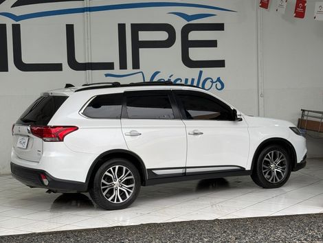 Mitsubishi OUTLANDER 2.2 165cv Diesel Aut.