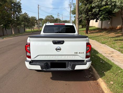 Nissan Frontier XE CD 4x4 2.3 Bi-TB Diesel Aut.