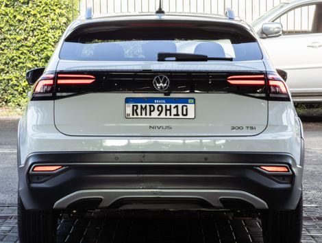 VolksWagen Nivus Highline 1.0 200 TSI Flex Aut.