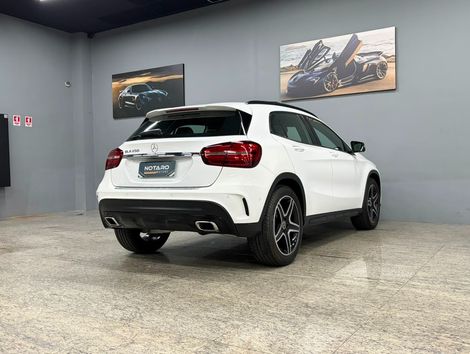 Mercedes GLA 250 Sport 2.0 TB 16V 4x2  211cv Aut.
