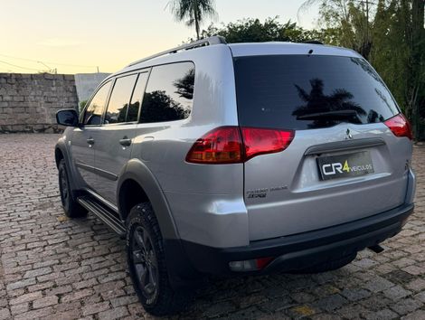 Mitsubishi Pajero DAKAR 3.2 4x4 T.I. Dies. 5p Mec.