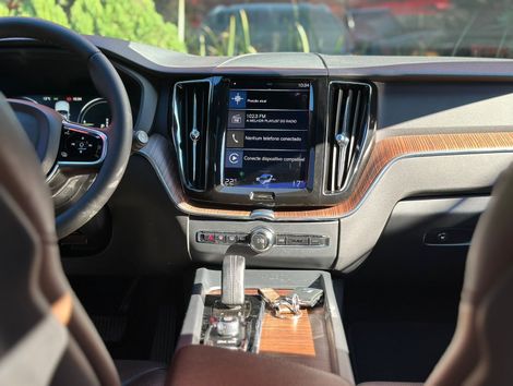 Volvo XC 60 T-8 MOMENTUM 2.0 (Híbrido)