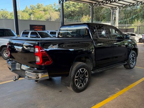 Toyota Hilux CD SRX 4x4 2.8 TDI 16V Diesel Aut.
