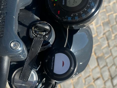 Royal Enfield Shotgun 650 Top