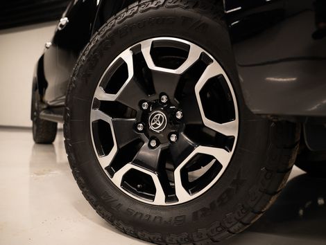 Toyota Hilux CD SRX 4x4 2.8 TDI 16V Diesel Aut.