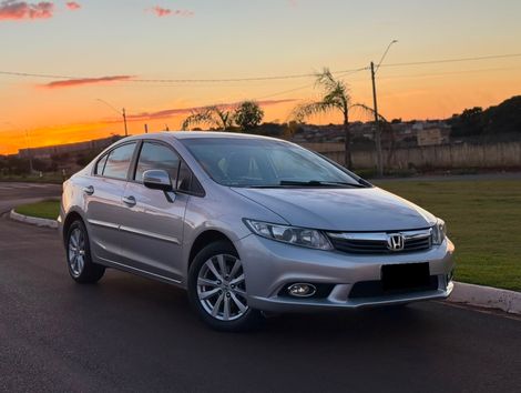 Honda Civic Sedan LXR 2.0 Flexone 16V Aut. 4p