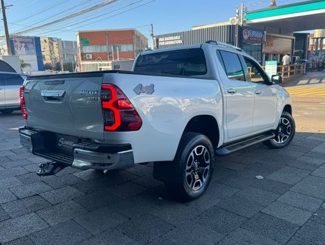 Toyota Hilux CD SRX 4x4 2.8 TDI 16V Diesel Aut.