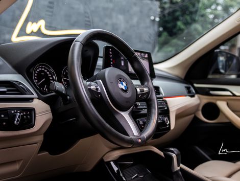 BMW X1 SDRIVE 20i X-Line 2.0 TB Active Flex