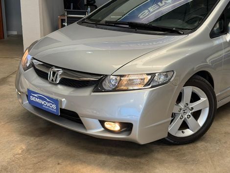 Honda Civic Sedan LXS 1.8/1.8 Flex 16V Aut. 4p