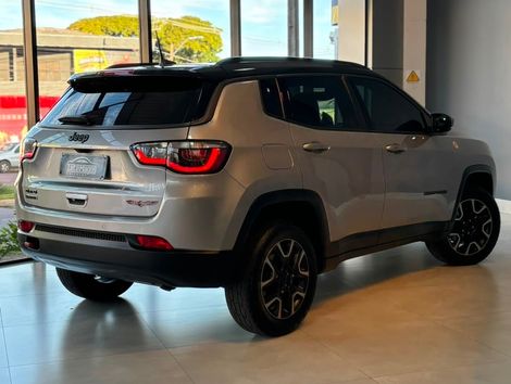 Jeep COMPASS TRAILHAWK 2.0 4x4 Dies. 16V Aut.
