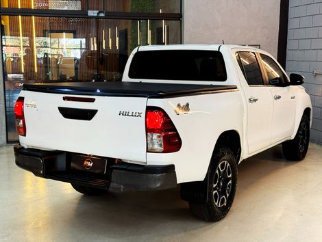 Toyota Hilux CD 4x4 2.8 Diesel Mec.