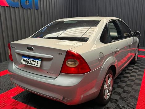 Ford Focus Sedan 2.0 16V/2.0 16V Flex 4p Aut.