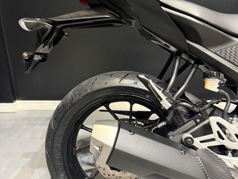 YAMAHA YZF R-15 155 ABS