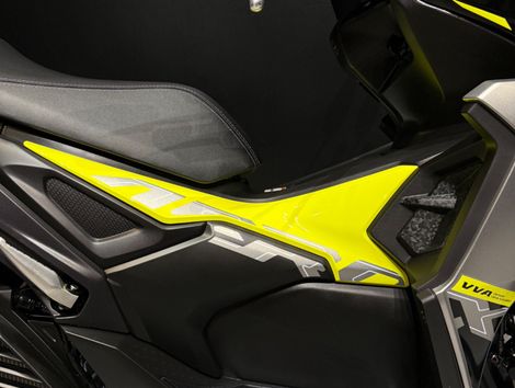 YAMAHA AEROX CONNECTED ABS