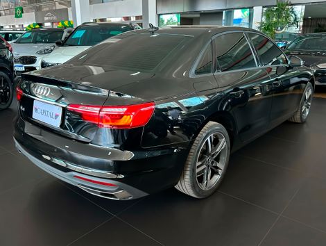 Audi A4 Prestige 2.0 16V TFSI Quattro (Híb.)