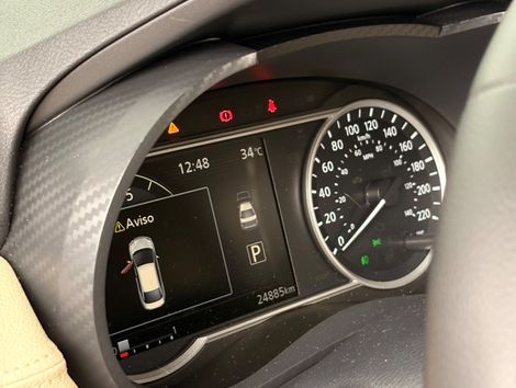 Nissan VERSA Advance 1.6 16V Flex Aut.