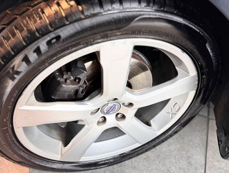 Volvo XC 60 T-5 R-DESIGN 2.0 FWD 5p
