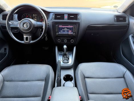 VolksWagen JETTA Comfortline 2.0 T.Flex 8V 4p Tipt.