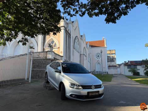 VolksWagen JETTA Comfortline 2.0 T.Flex 8V 4p Tipt.