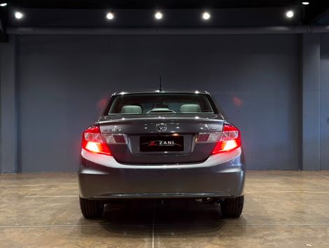 Honda Civic Sedan LXS 1.8/1.8 Flex 16V Aut. 4p