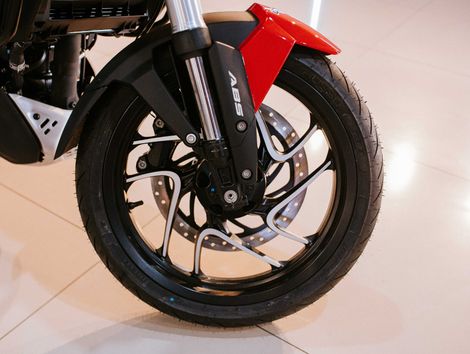 BAJAJ D400