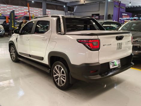 Fiat Strada Volcano 1.3 Flex 8V CD