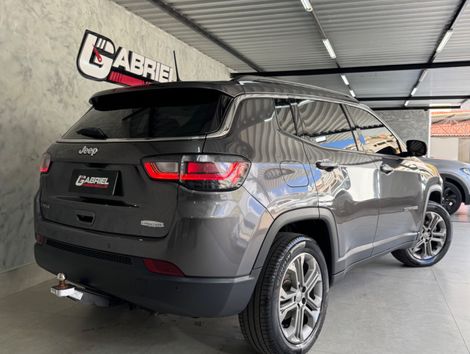 Jeep COMPASS LONG. TD 350 2.0 4x4 Diesel Aut.