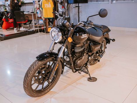 Royal Enfield Meteor 350 Fireball 