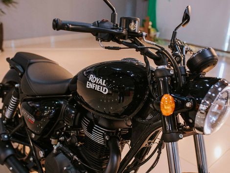 Royal Enfield Meteor 350 Fireball 
