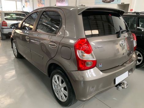 Toyota ETIOS X Plus 1.5 Flex 16V 5p Aut.
