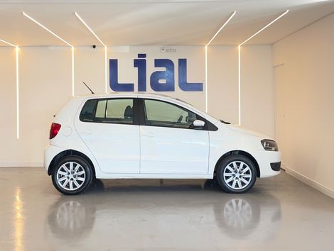 VolksWagen Fox 1.6 Mi Total Flex 8V 5p