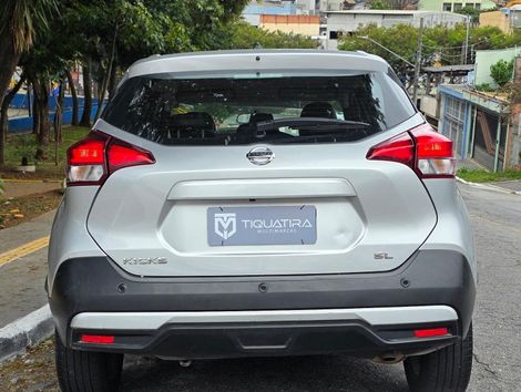 Nissan KICKS SL 1.6 16V FlexStar 5p Aut.