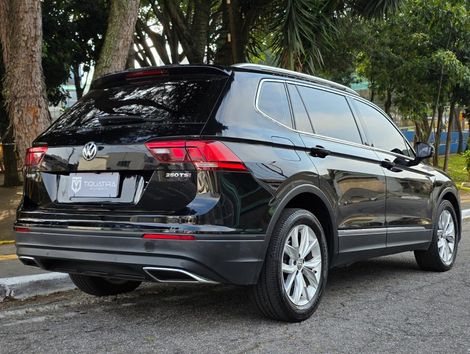 VolksWagen TIGUAN Allspac Comf 250 TSI 1.4 Flex