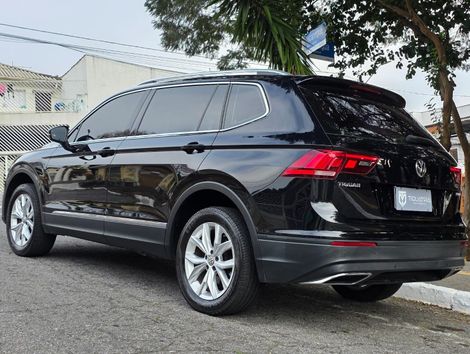 VolksWagen TIGUAN Allspac Comf 250 TSI 1.4 Flex