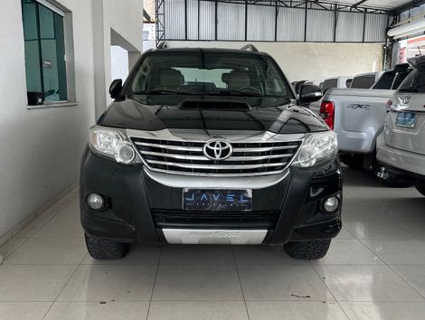 Toyota Hilux SW4 SRV D4-D 4x4 3.0 TDI Dies. Aut