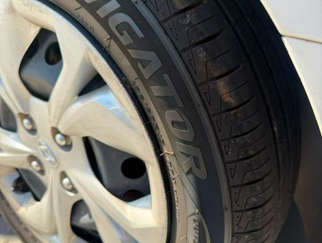 Hyundai HB20S Comfort Plus 1.0 Flex 12V Mec.