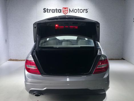 Mercedes C-180 CGI Sport 1.6 TB 16V 156cv Aut.