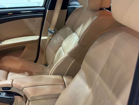 BMW 550iA 4.4 32V 407cv Bi-Turbo