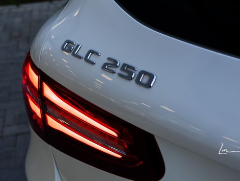 Mercedes GLC 250 Highway 4MATIC 2.0 TB Aut.