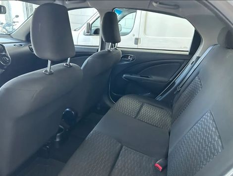 Toyota ETIOS XS Sedan1.5 Flex 16V 4p Mec.