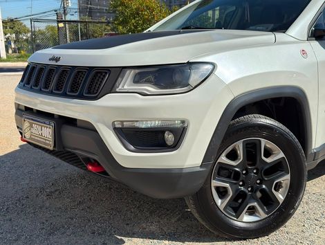 Jeep COMPASS TRAILHAWK 2.0 4x4 Dies. 16V Aut.