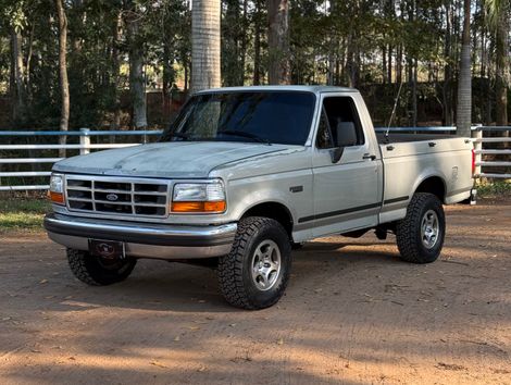 Ford F-1000 XLT Diesel Turbo