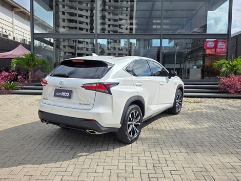 Lexus NX-200t Luxury AWD 2.0 16V 238cv Aut.