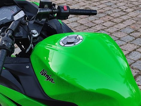 KAWASAKI NINJA 300