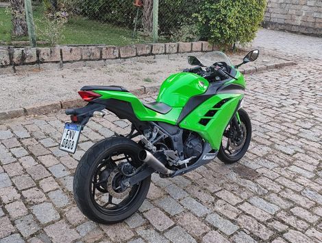 KAWASAKI NINJA 300