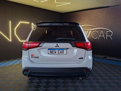 Mitsubishi OUTLANDER 2.2 165cv Diesel Aut.
