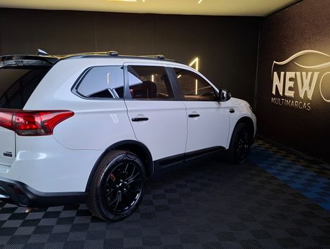 Mitsubishi OUTLANDER 2.2 165cv Diesel Aut.
