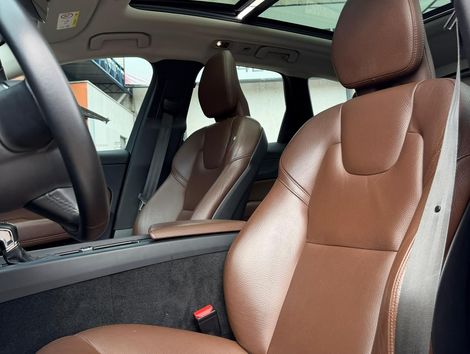 Volvo XC 60 T-5 MOMENTUM 2.0 254cv AWD 5p
