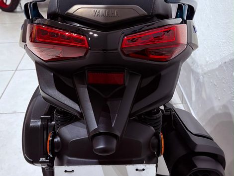 YAMAHA XMAX 300 CONNECTED 